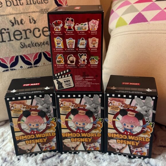 DIMOO WORLD x DISNEY Series Figure (one box) - Picture 1 of 4